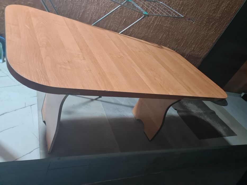 Стол для кухни и зала