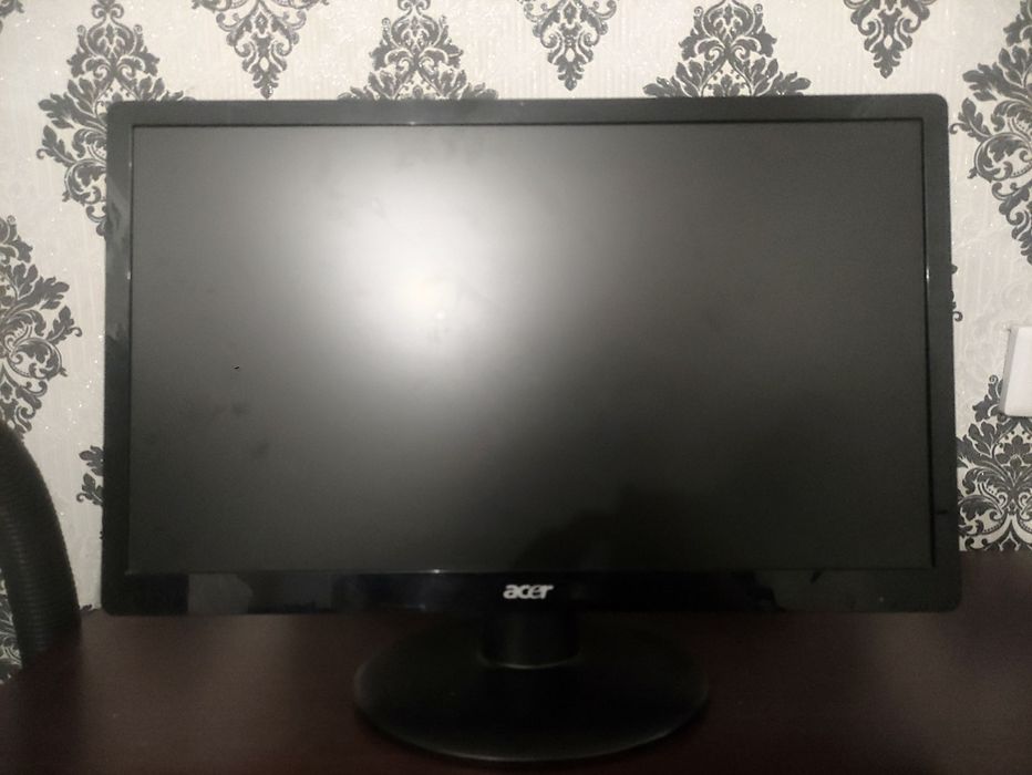 Продам 2 монитора