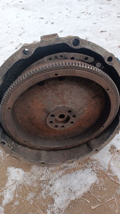 Продам кожух со сцеплением в сборе
