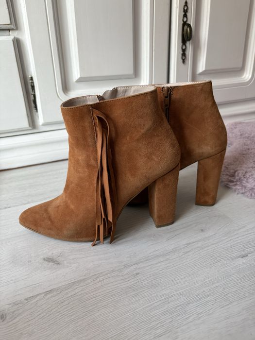 Vand ghete diverse modele/ perforate, din piele orice model 70 de lei