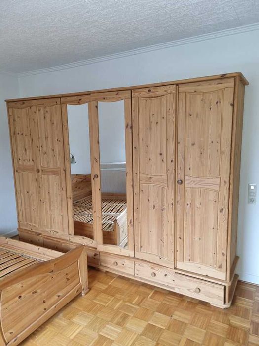 Mobilă de dormitor de vânzare