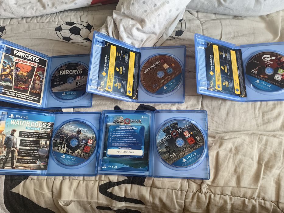 Продавам игри за PS4