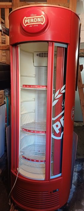 Продавам плюсова витрина