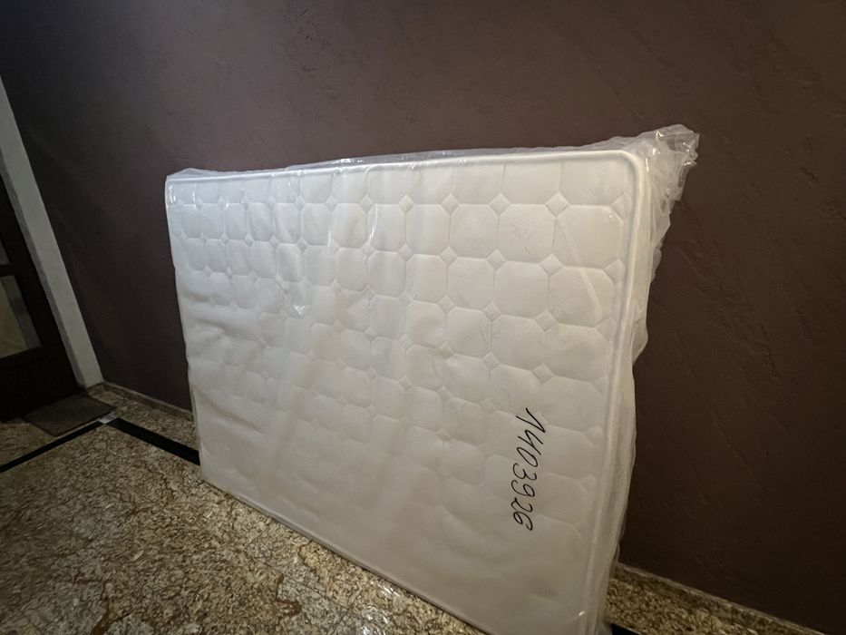 Матрак 160/200см ЧИСТО НОВ!