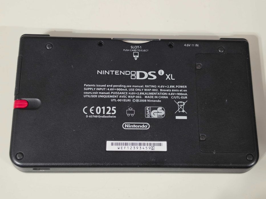 Nintendo DSI XL + joc Age of Empires Ds