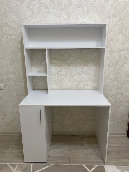 Стол парта с полками