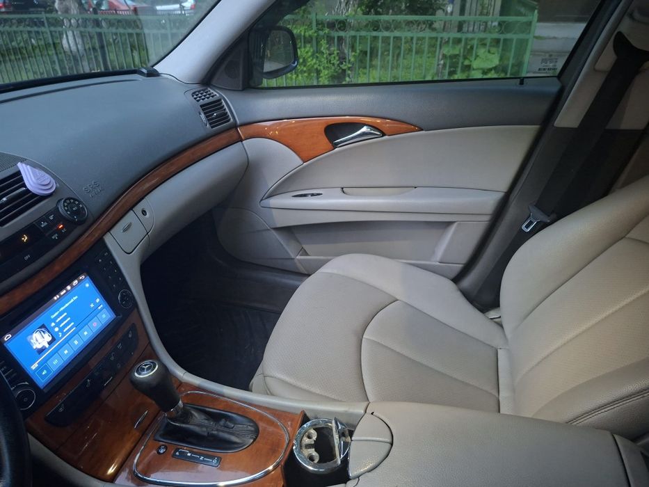 MERCEDES-BENZ E-Class 2009 — imagine 3