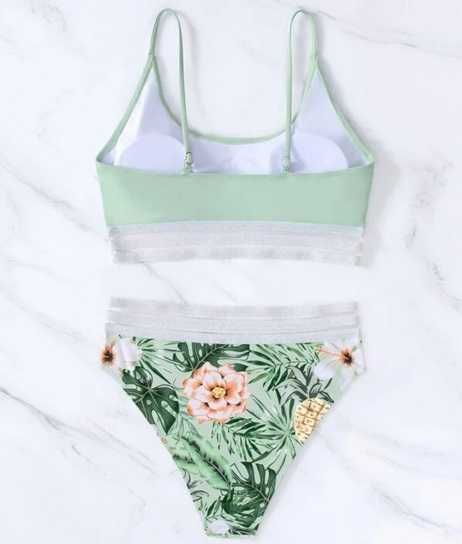 Светло зелен бански костюм , с долнище на цветя , с висока талия