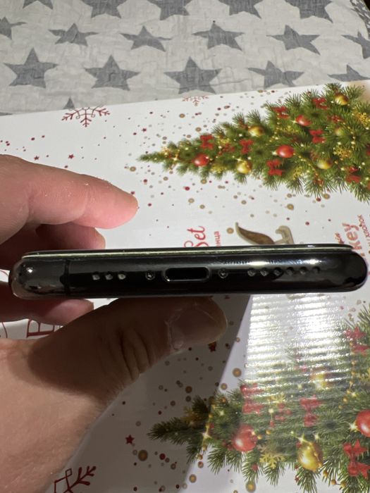 Продам телефон в хорошем состояние