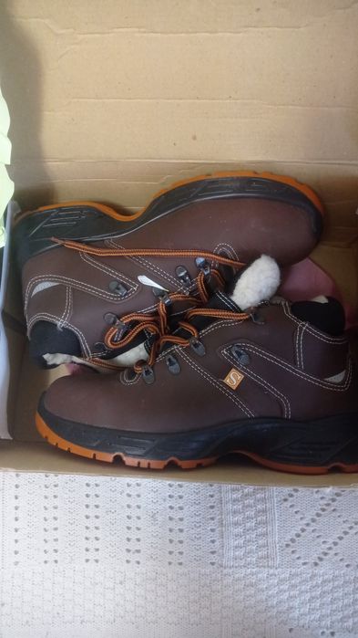 Продам ботинки рабочие зимние