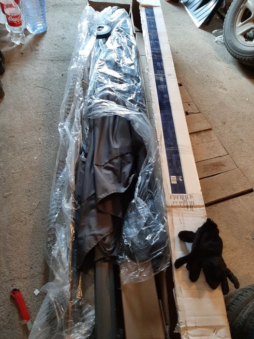 Зонт для кафе и дачи 3×3 метра в упаковке цвет антрацит.