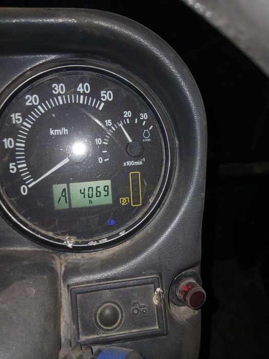 Belarus 1523 Sotiladi xolati yaxshi fotoda koʻrsatilgan