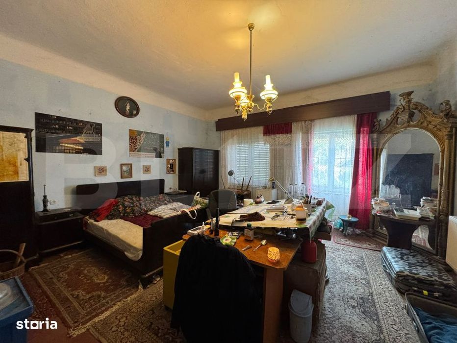 Casa cu 4 camere, 170mp si teren de 1488mp in MANERĂU