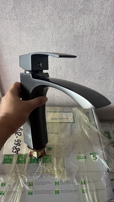 Продается Смеситель новый