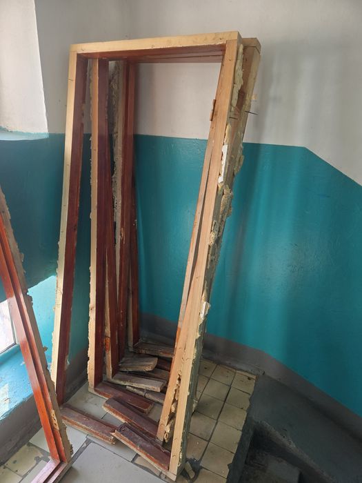 На дрова, 2000 тенге. Самовывоз