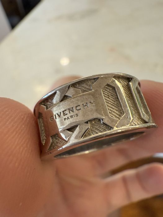 Inel Givenchy marime 58/S