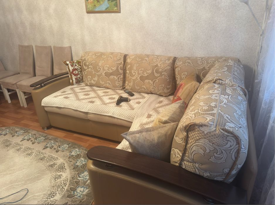 Продам мини угловой Диван