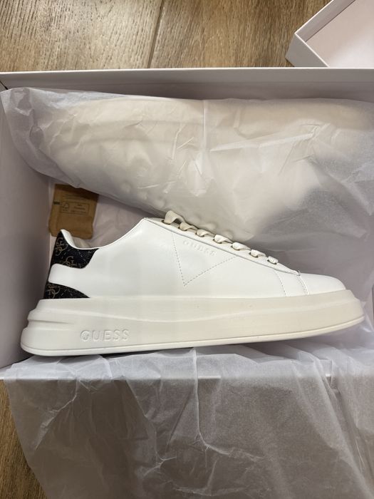 Обувки GUESS, неизползвани