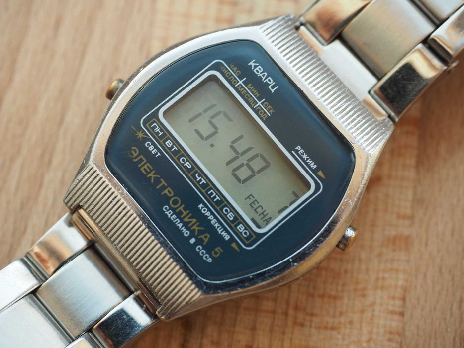 Ceas de mână sovietic Electronika 5, funcțional, URSS retro