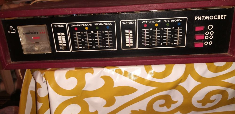 Свето музыкальный приставка