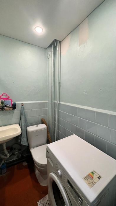 Продам 1 комн квартиру в 19 мкрн