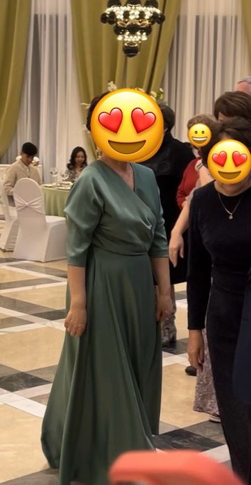 Новое Вечернее платье макси -52 р