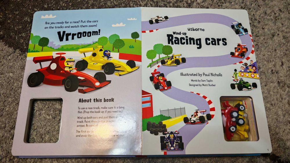 Carte copii - Wind up racing cars Usborne