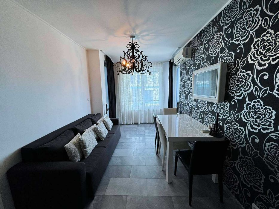 Продава се Двустаен апартамент в Поморие - 60 кв.м за 1150 €/кв.м - Снимка #2