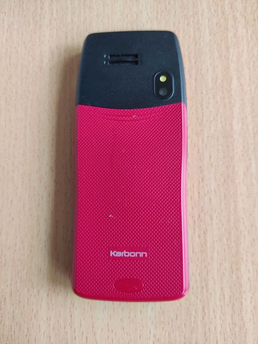 Telefon clasic Karbonn K110, nefunctional, pentru colectionari