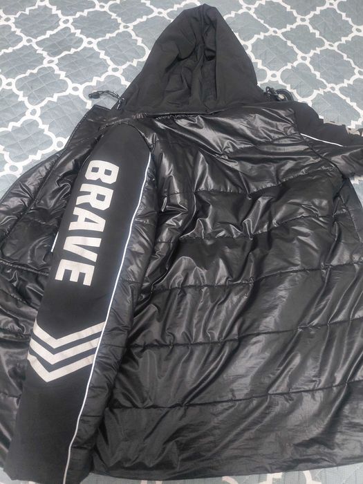 Продам куртку на мальчика