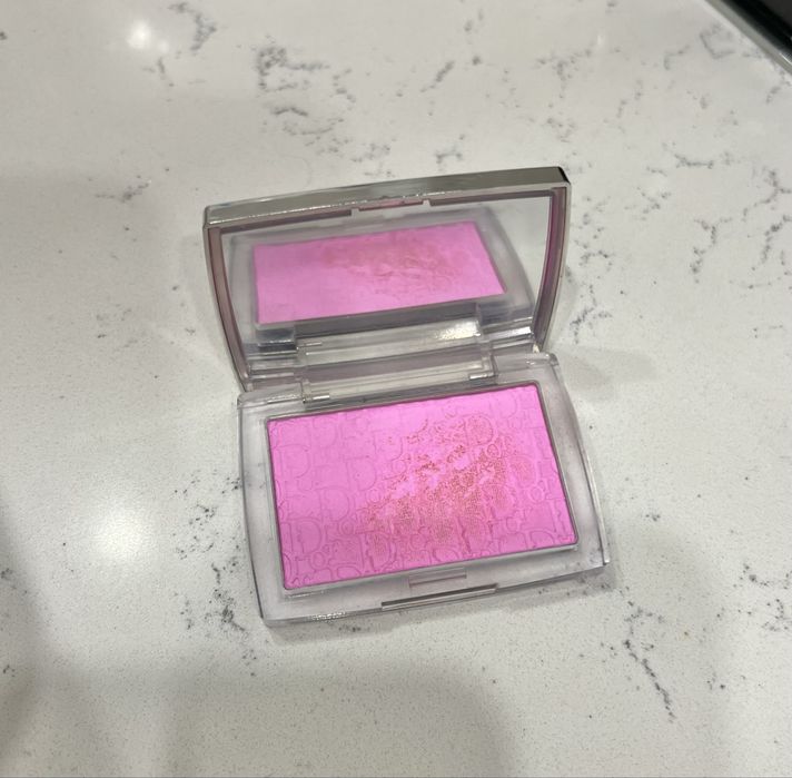 Dior blush 001 Pink