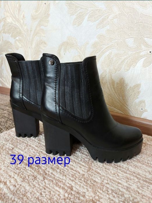 стильные ботильоны, кожаные сапоги . Размер 37 39.