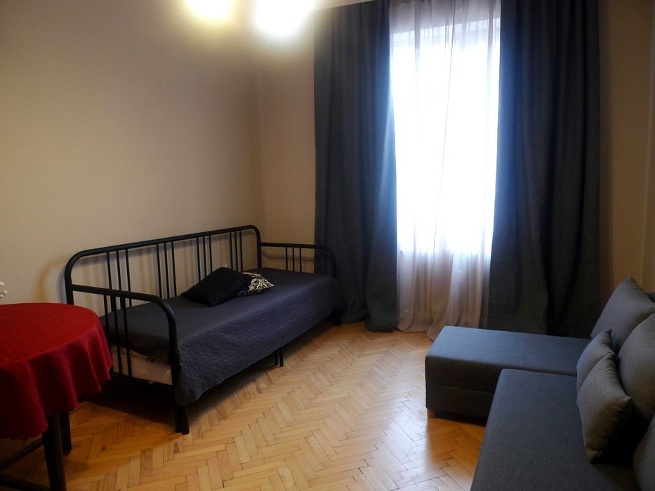 Дава се под наем Тристаен апартамент в София, Център - 75 кв.м за 790 € - Снимка #7