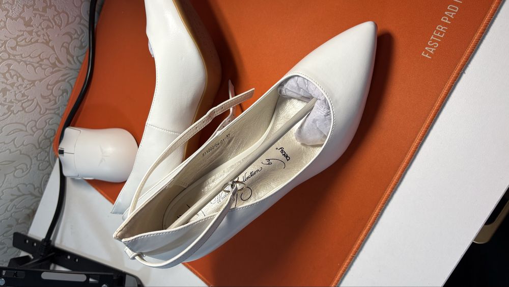 Продам новые туфли