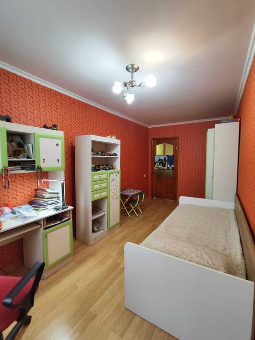 Продам 3 ком квартира РН Центр