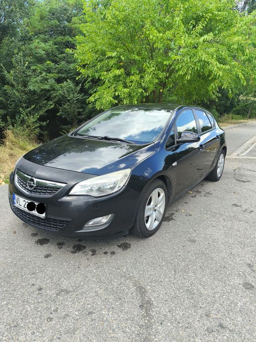 OPEL Astra 2011 — imagine 1