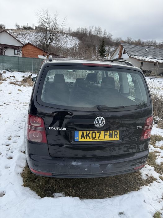 Dezmembrez touran facelift 1.9 Bxe