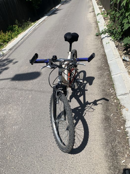Vând bicicleta pe 24 in perfecta stare de functionare