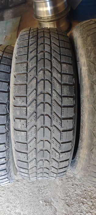 Комплект резины R15 на Джип