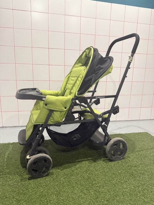 Продам коляску прогулочную на 2 детей