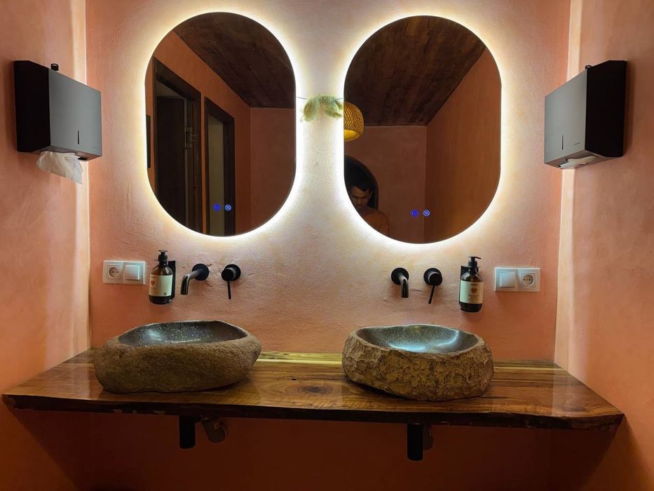 Раковины из речного камня на заказ.