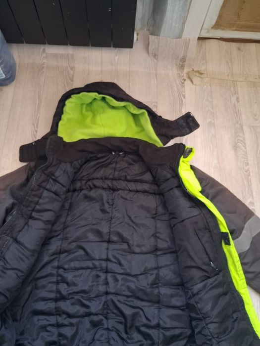 Продаётся спецодежда