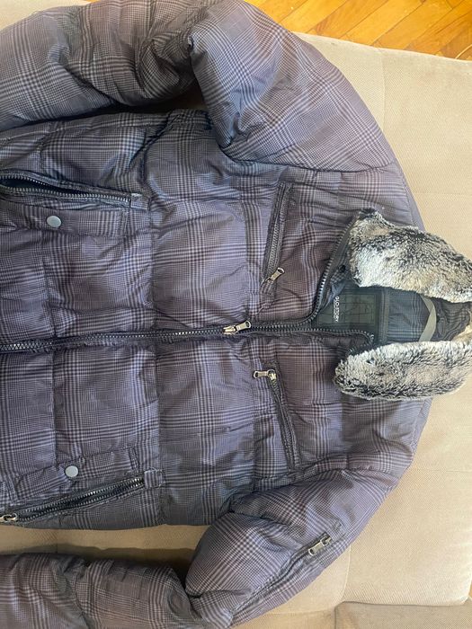 Мъжко зимно яке. Използвано е , на запазено, без дефекти!