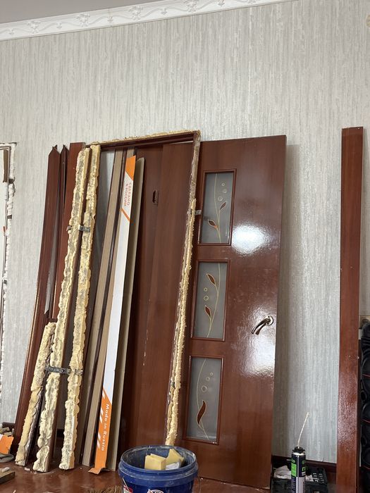 Есік 3 штук сатылады