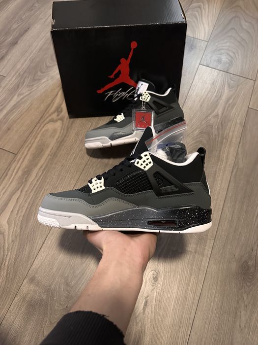 Jordan 4