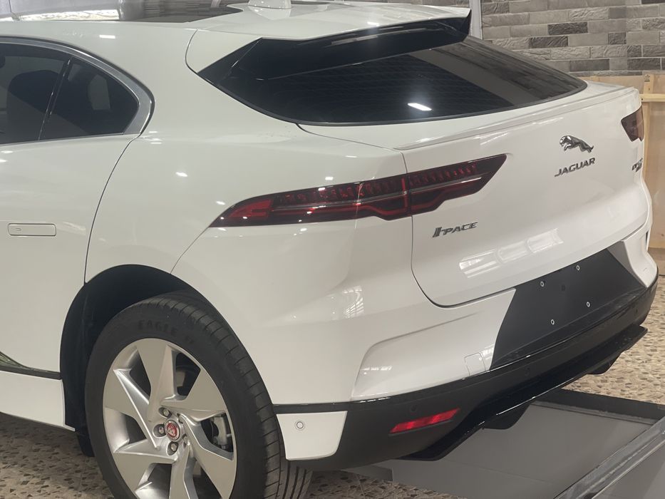 Электромобиль Jaguar i-pace  ev -400s