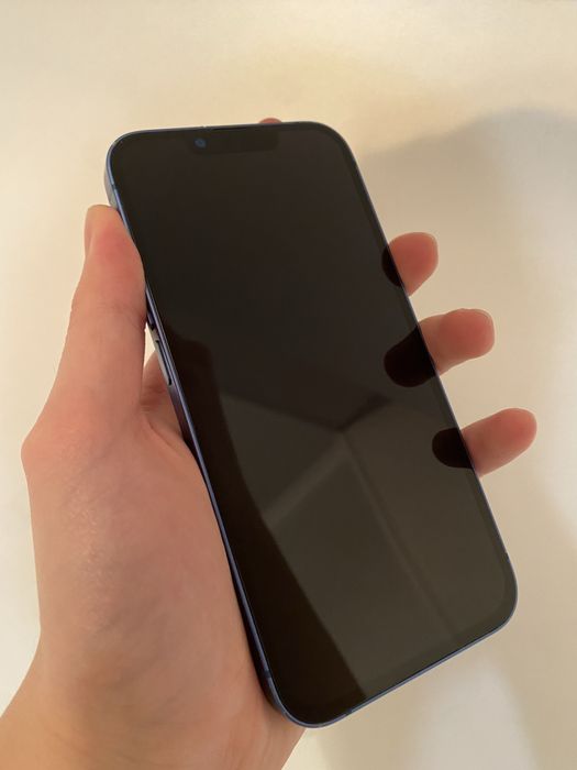 Продам iphone 13 128gb