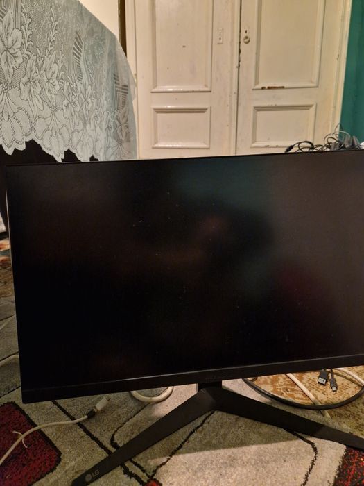 Vând Monitor Gaming LG UltraGear