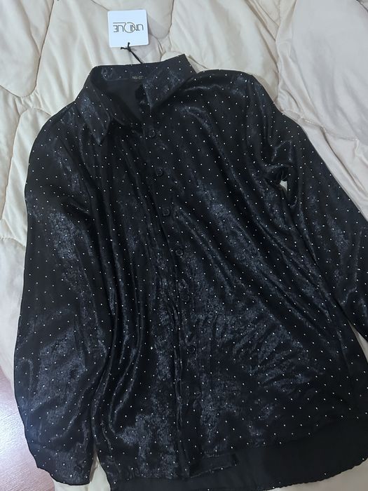 Чисто нова елегантна черна риза с камъчета