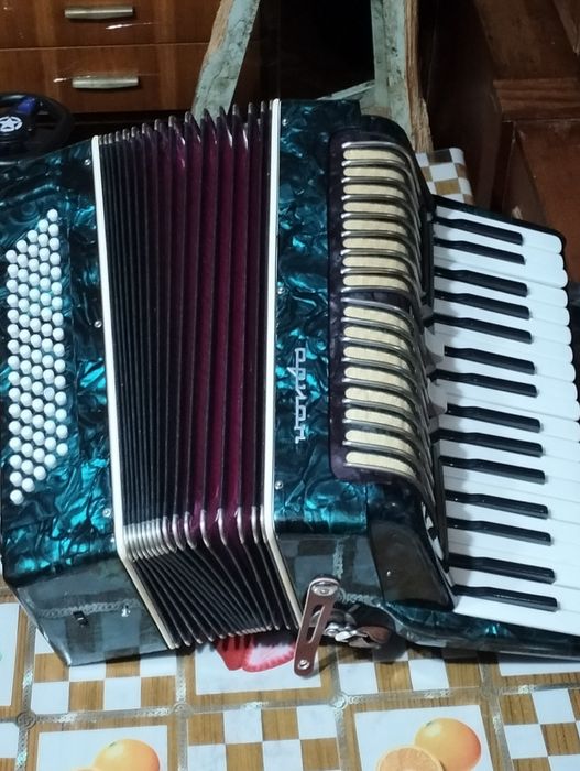 Продам акардион реаритет